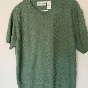 Short sleeved seafoam sweater